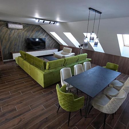 Delux Center Apartments Indija Extérieur photo